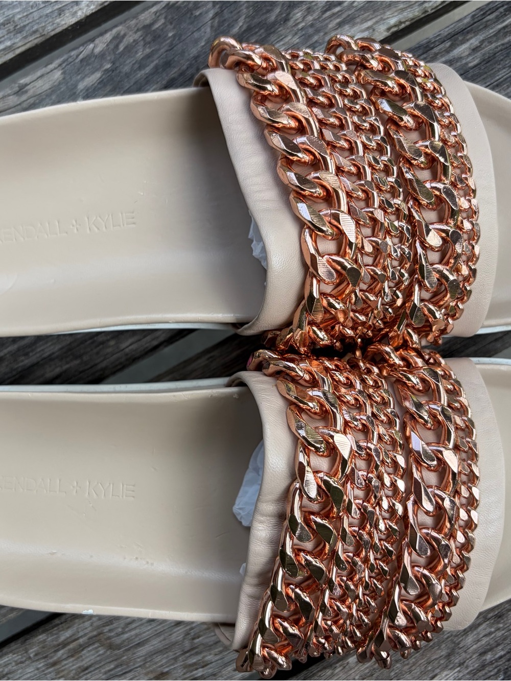 Kendall & Kylie Cream Slide Sandals with Rose Gold Chain Straps Size 6.5